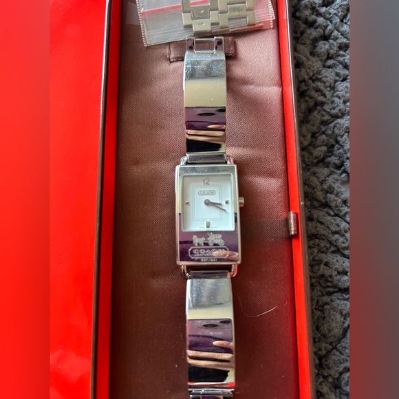 Womens Coach Silvertone Bangle watch - Picture 1 of 5